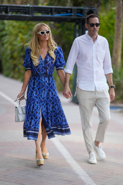 Paris Hilton and Carter Reum Stroll on Miami Beach Boardwalk, February 2024 1