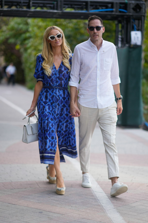 Paris Hilton and Carter Reum Stroll on Miami Beach Boardwalk, February 2024 5