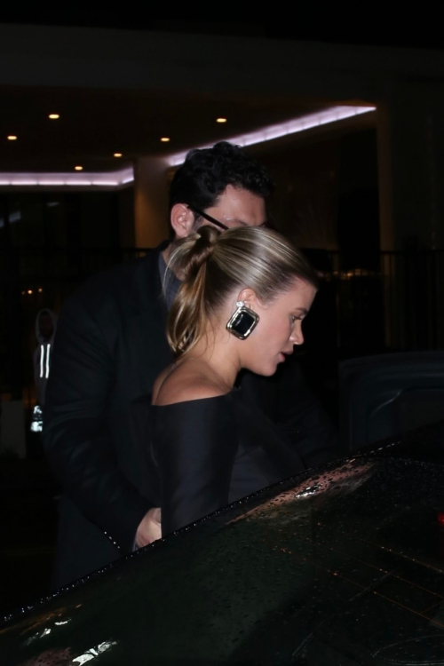 Pregnant Sofia Richie and Elliot Grainge Leaving Warner Bros Music Pre-Grammy Party, February 2024 1