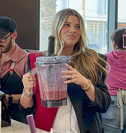 Pregnant Sofia Richie Unveils Smoothie Collab, February 2024