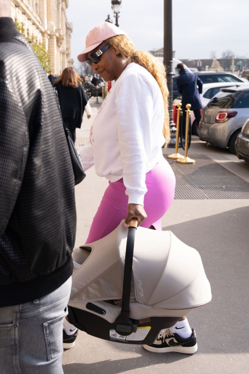 Serena Williams Arrives at Paris Fashion Week, February 2024 2