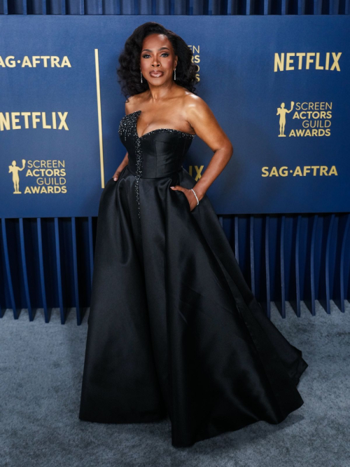 Sheryl Lee Ralph at 30th Annual Screen Actors Guild Awards, February 2024 5