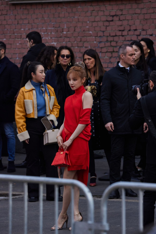 Song Yuqi Arrives at Fendi Fashion Show in Milan, February 2024 2