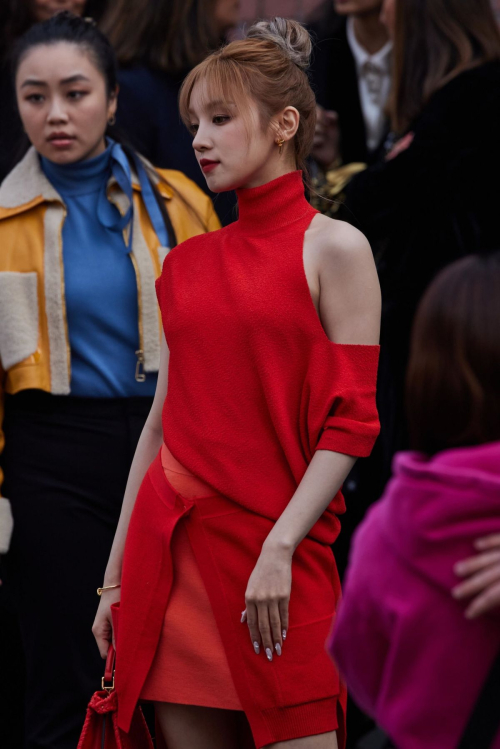 Song Yuqi Arrives at Fendi Fashion Show in Milan, February 2024 5