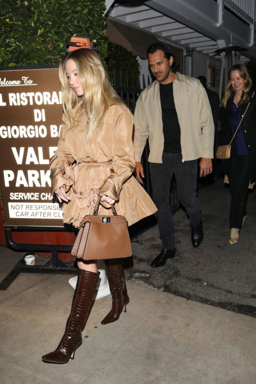 Sydney Sweeney Out for Dinner with Jonathan Davino in Santa Monica, February 2024