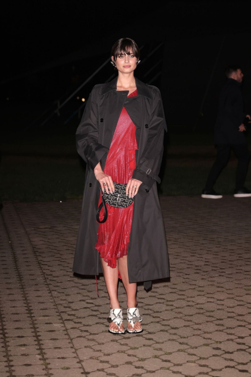 Taylor Hill at Burberry Winter Show at Fashion Week, February 2024 6