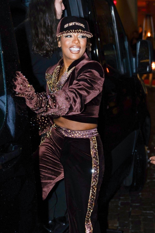 Victoria Monet Arriving at Pre-GRAMMY Gala and GRAMMY Salute in Beverly Hills, February 2024