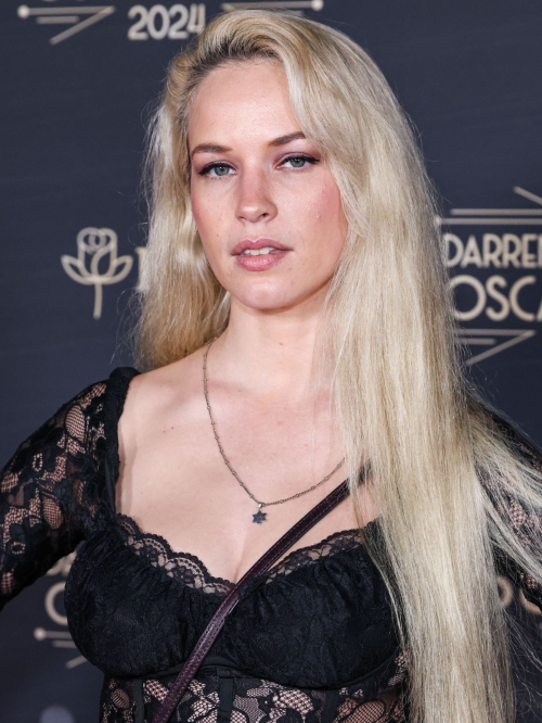 Alexis Knapp at Darren Dzienciol’s Oscar Party in Los Angeles, March 2024 6