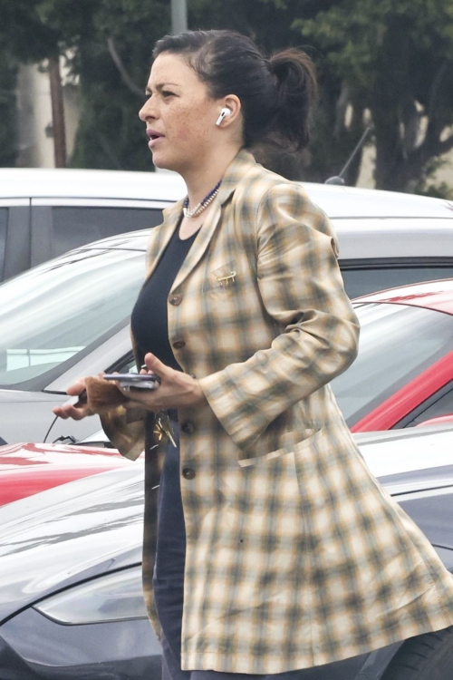 Alia Shawkat Out Shopping in Los Angeles, March 2024 4