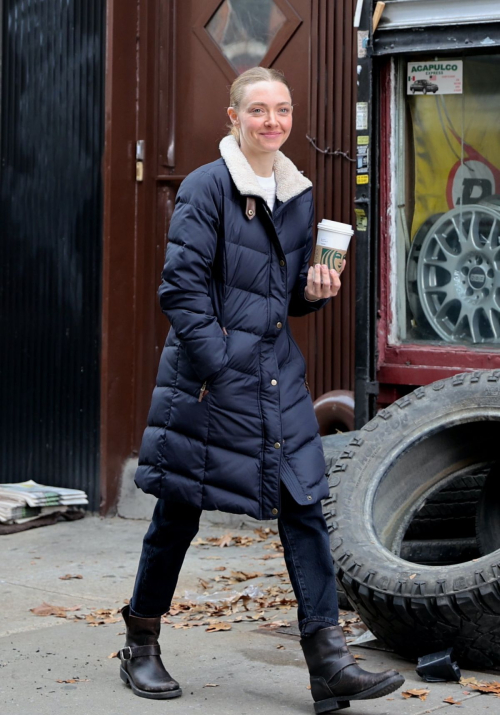 Amanda Seyfried Filming Long Bright River Brooklyn 2