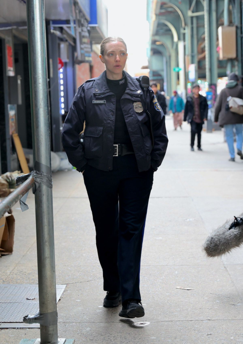 Amanda Seyfried Filming Long Bright River Brooklyn 3