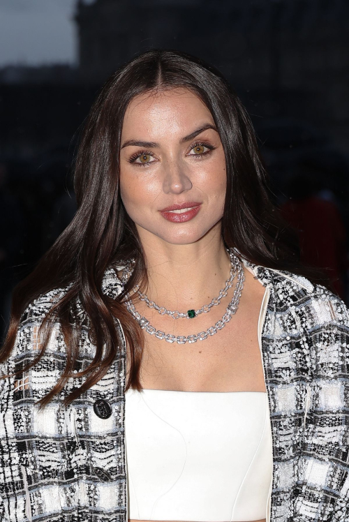 Ana de Armas at Louis Vuitton Fashion Show Paris Fashion Week, March 2024 3