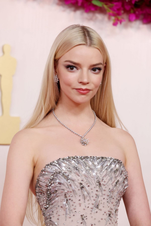 Anya Taylor-Joy at 96th Annual Academy Awards in Los Angeles, March 2024 2