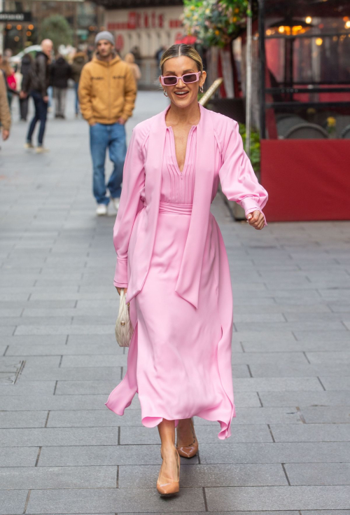 Ashley Roberts Leaves Global Radio Studios in London, March 2024 3