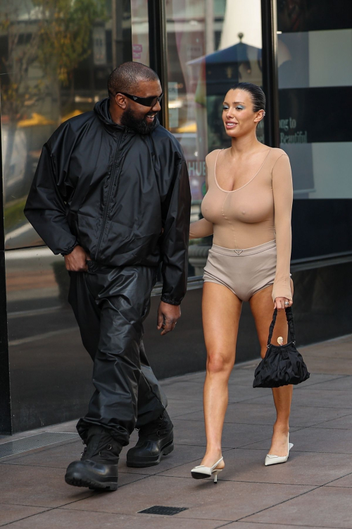 Bianca Censori and Kanye West Heading to Cheesecake Factory, March 2024 7