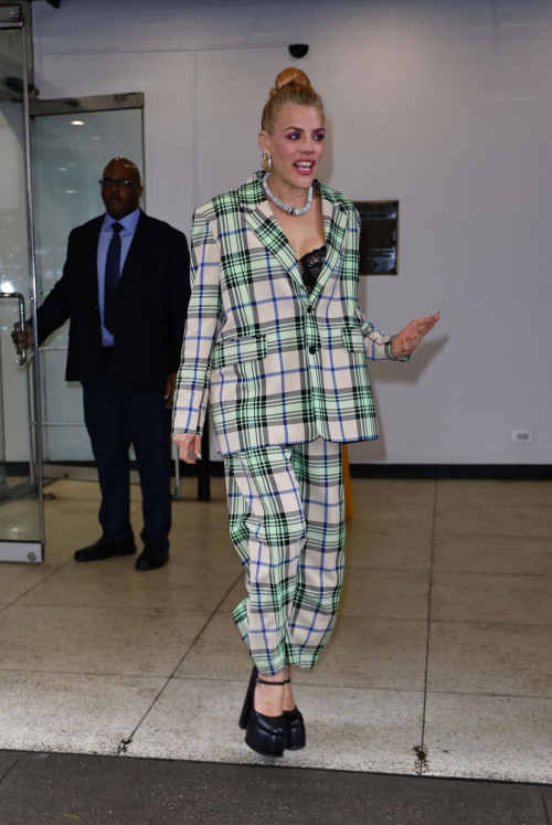 Busy Phillips Leaving Drew Barrymore Show New York, March 2024 3