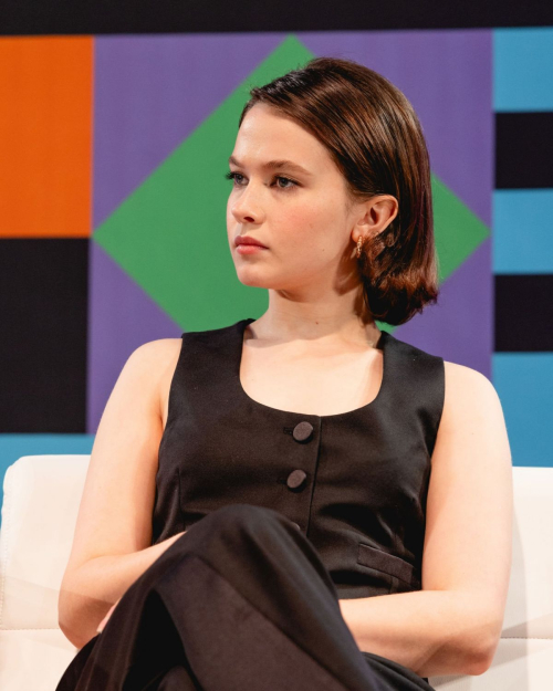 Cailee Spaeny at Conversation with Alex Garland Panel at SXSW, March 2024 1