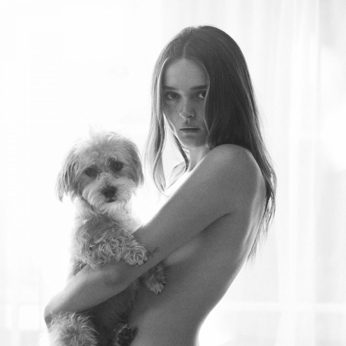 Charlotte Lawrence for Peropero Pet Care Campaign, 2024 2