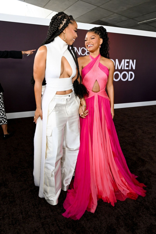 Chloe and Halle Bailey at Essence Black Women in Hollywood Awards, March 2024 7