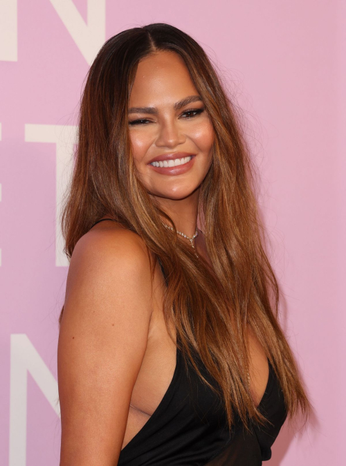 Chrissy Teigen at 2024 Green Carpet Fashion Awards in Los Angeles, March 2024 6