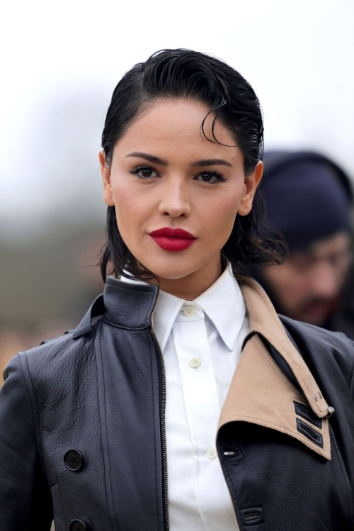 Eiza Gonzalez at Loewe Fashion Show Paris Fashion Week, March 2024 3