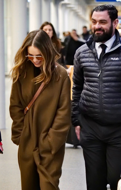 Emilia Clarke Arrives at Eurostar King’s Cross Station in London, March 2024 5