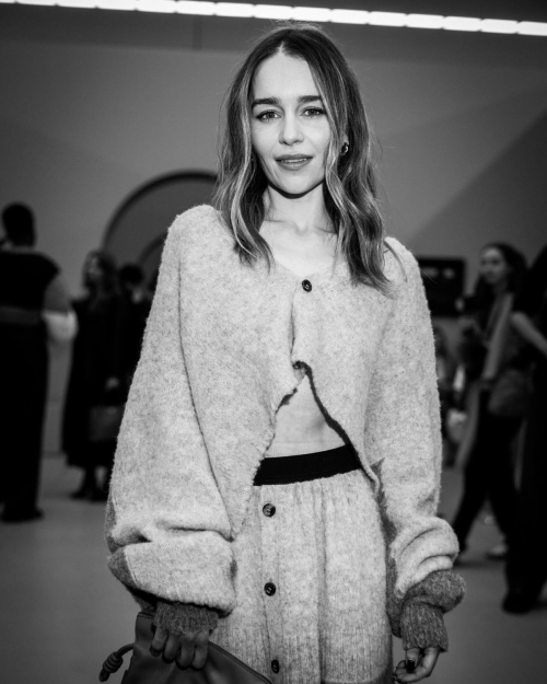 Emilia Clarke at Loewe Fall/Winter Show Paris Fashion Week, March 2024 3