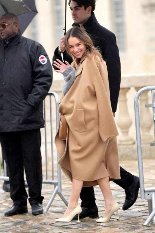 Emilia Clarke at Loewe Fall/Winter Show Paris Fashion Week, March 2024 1