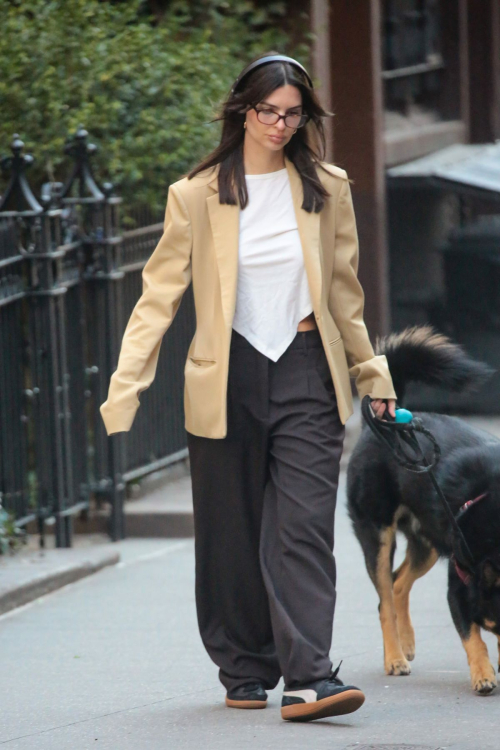 Emily Ratajkowski Morning Dog Walk in New York, March 2024 1