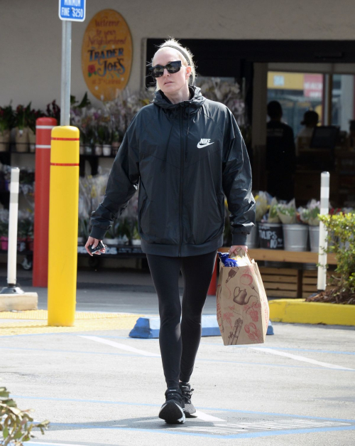 Erika Jayne Shopping at Trader Joe