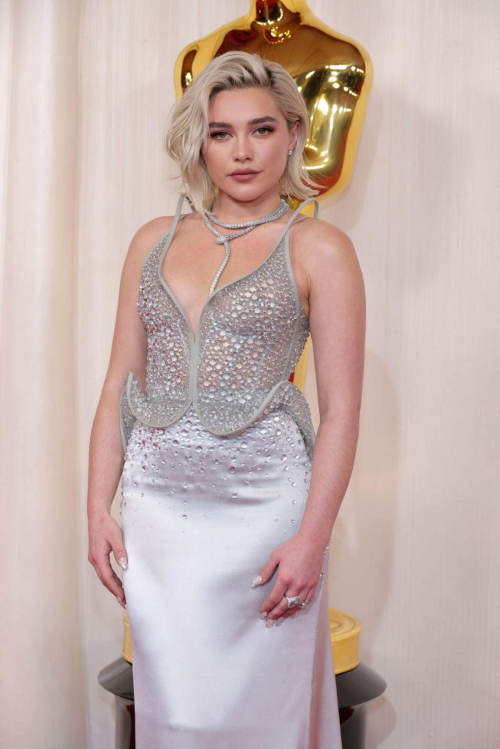 Florence Pugh at 96th Annual Academy Awards in Los Angeles, March 2024 4