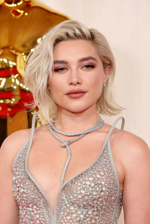 Florence Pugh at 96th Annual Academy Awards in Los Angeles, March 2024 7