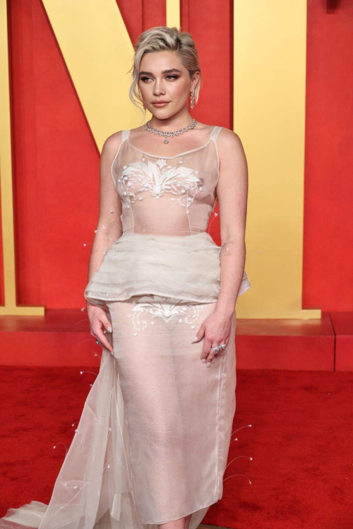 Florence Pugh at Vanity Fair Oscar Party in Beverly Hills, March 2024 6