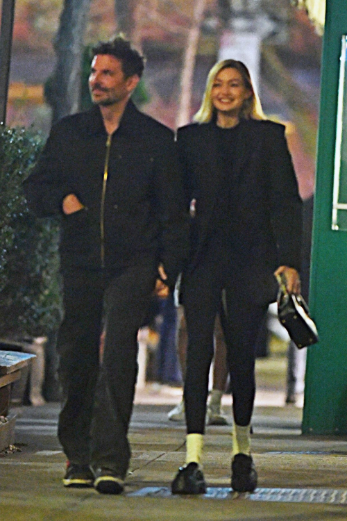 Gigi Hadid and Bradley Cooper Out for Dinner at Via Carota, March 2024 9