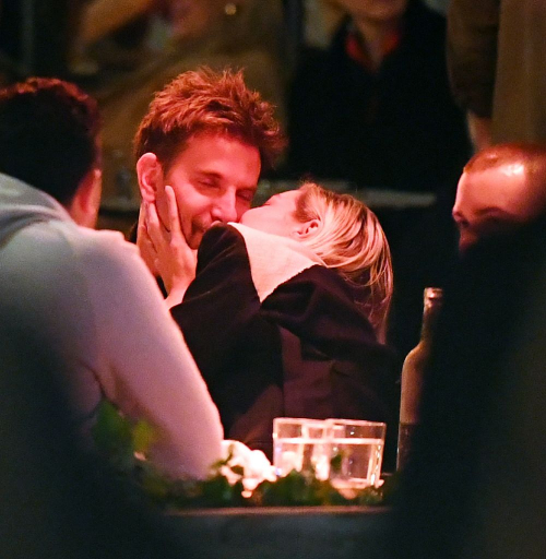 Gigi Hadid and Bradley Cooper Out for Dinner at Via Carota, March 2024 5