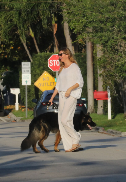 Gisele Bundchen Out with Her Dog in Miami Beach, March 2024 6