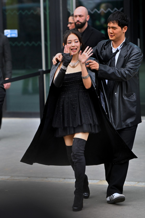 Jennie Arriving at Chanel Womenswear Fashion Show Paris, March 2024 1