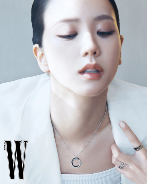 Jisoo for W Magazine Korea, April 2024 8