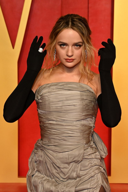 Joey King at Vanity Fair Oscar Party in Beverly Hills, March 2024 8