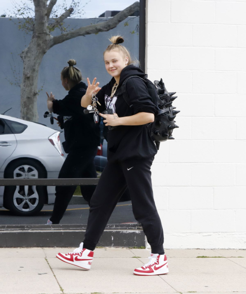 Jojo Siwa Arriving at Dance Practice Los Angeles