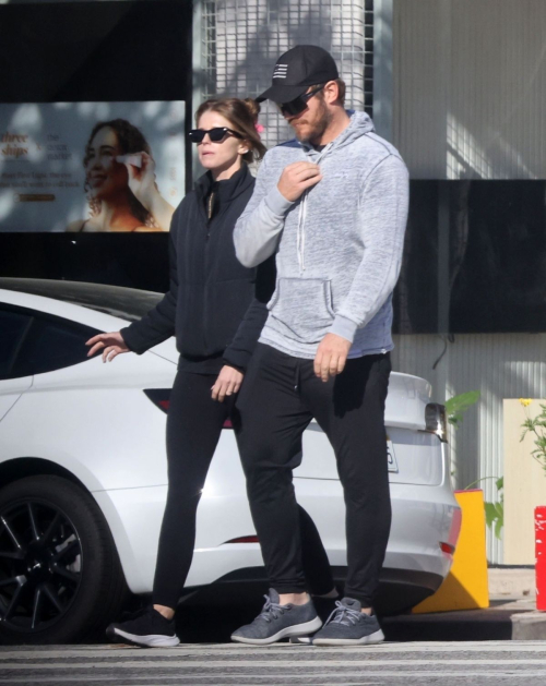 Katherine Schwarzenegger and Chris Pratt Out in Los Angeles, March 2024 5