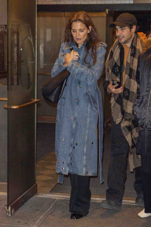 Katie Holmes Leaves a Broadway Play in New York 5