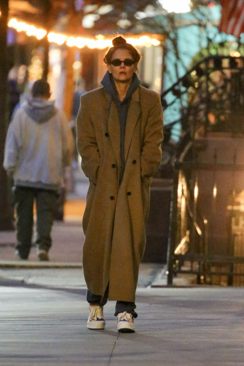 Katie Holmes Out and About in New York, March 2024 2