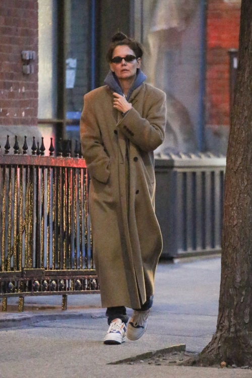 Katie Holmes Out and About in New York, March 2024 4