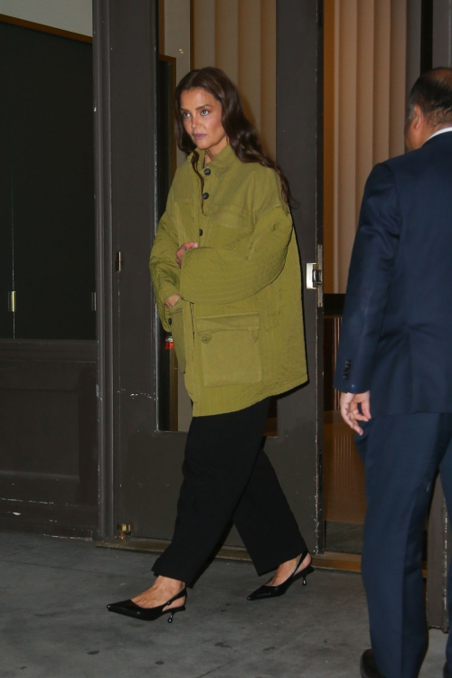 Katie Holmes Out for Dinner with Friend in New York, March 2024 4