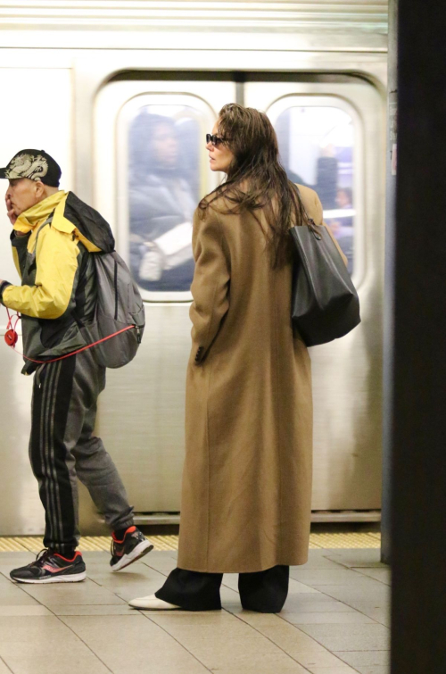 Katie Holmes Waiting for an Uptown Train in New York, March 2024 4