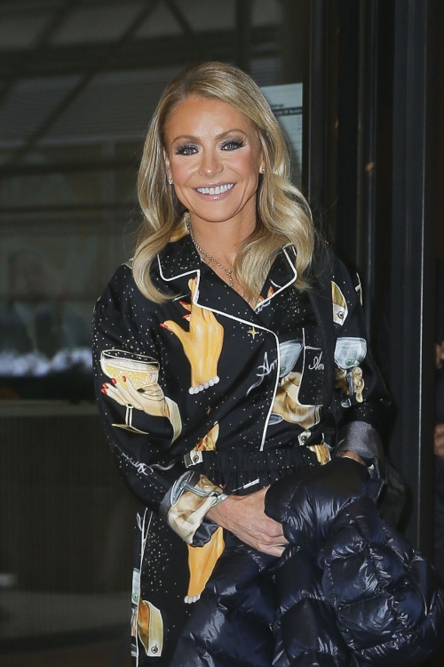 Kelly Ripa Leaving Watch What Happens Live New York, March 2024 1