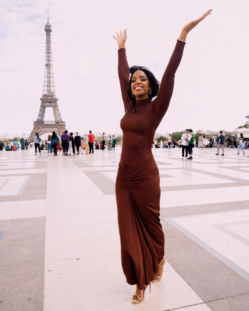 Kelly Rowland at Christopher Esber SS24 Show Paris Fashion Week, September 2023 3