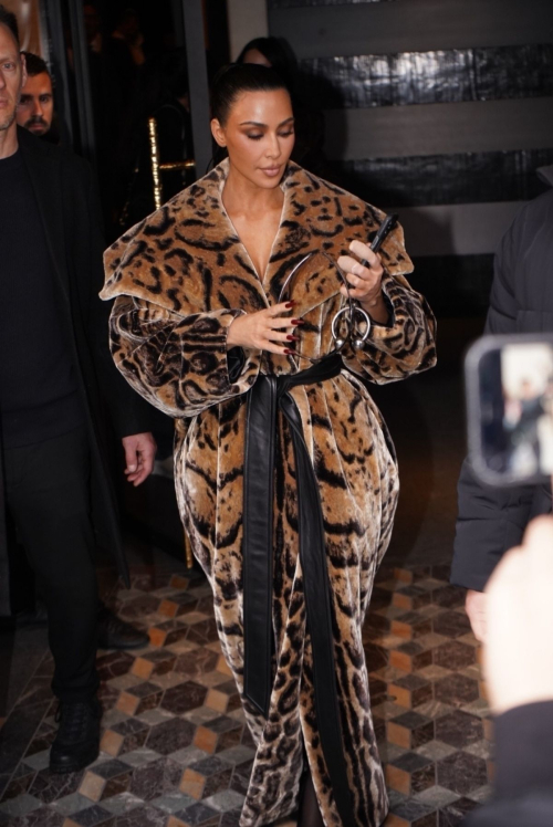 Kim Kardashian at Dinner Costes Restaurant Paris, March 2024 1