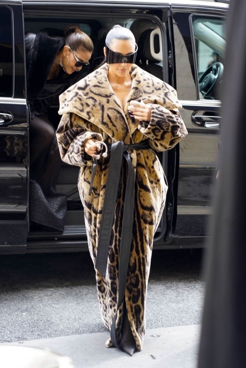 Kim Kardashian at Dinner Costes Restaurant Paris, March 2024 3